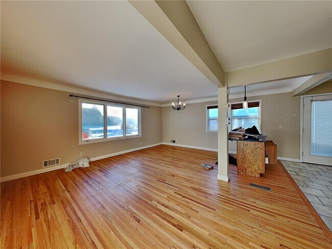 Photo - 4010 Monroe St NE