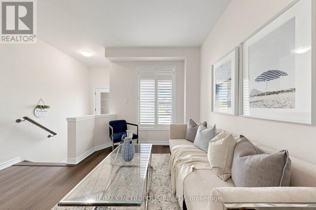 Photo - 9 Caton Ln
