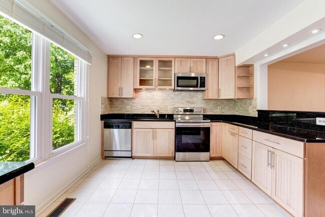 Photo - 8509 Jeffersonian Ct