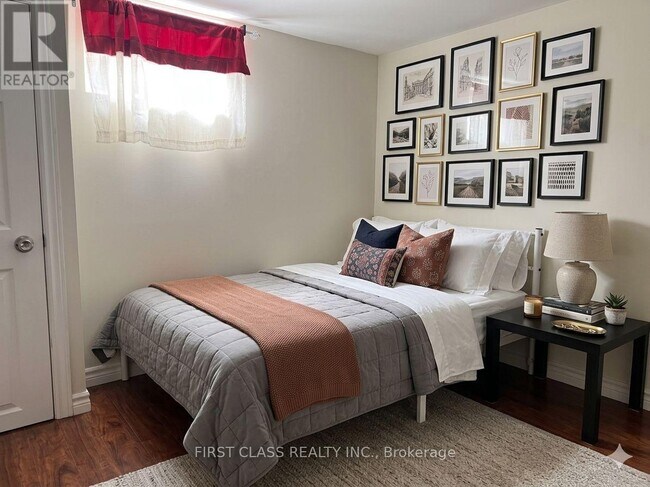 Photo - 50 Guild Hall Dr