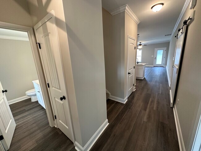 Photo - 203 Charles Gray Blvd