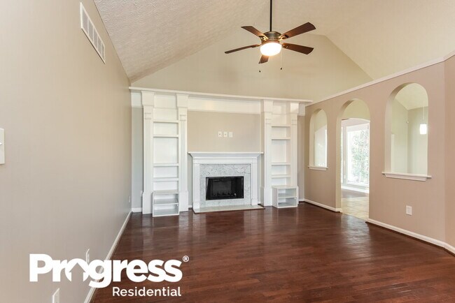 Photo - 1026 Dalby Way