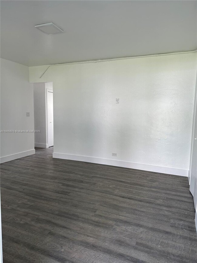 Building Photo - 711 Beacom Blvd Unit 2 Rental