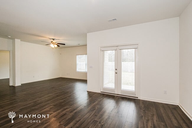 Photo - 5616 Timber Leaf Lp