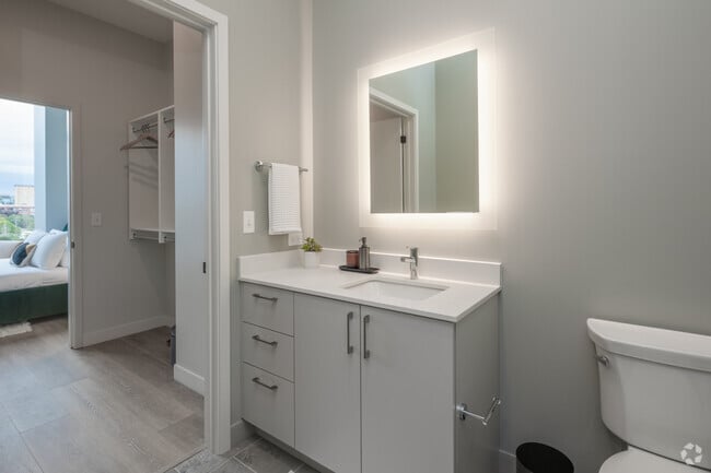 1BR, 1BA - 738SF - Coppia