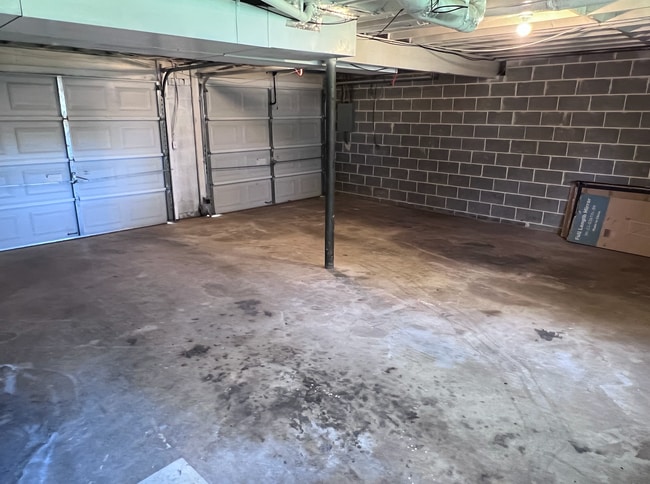 Photo - 8 Royal Coach Cir