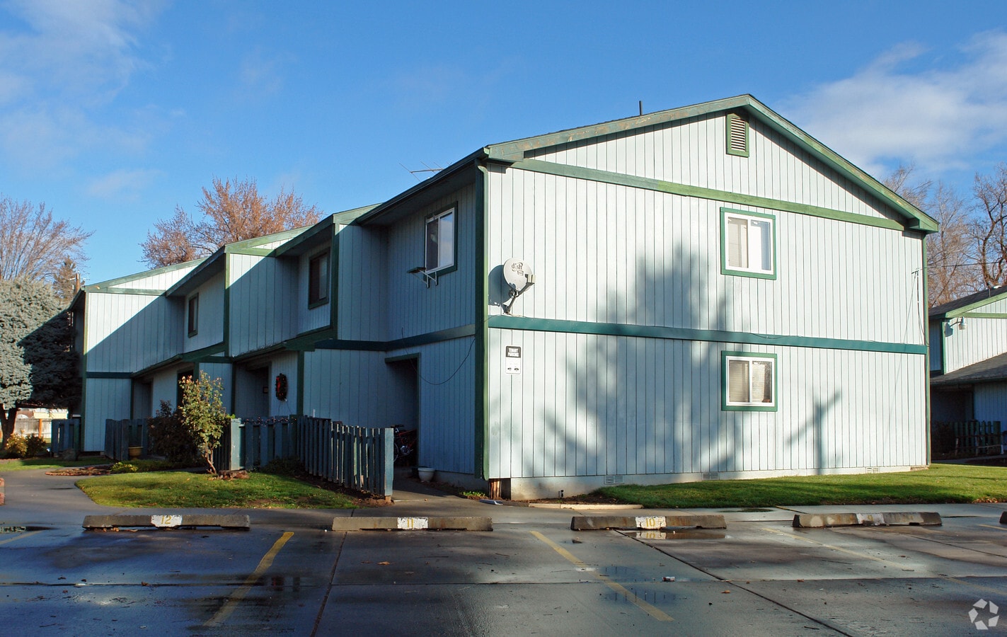 Westside Estates - Westside Estates Apartments