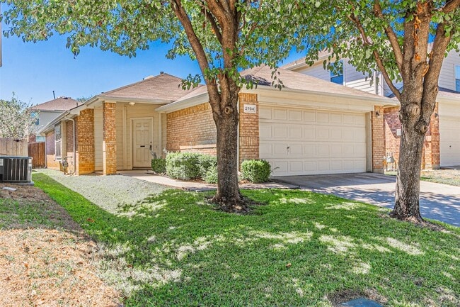 Building Photo - 2704 Mountain Lion Dr