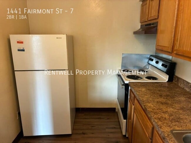 Photo - 1441 Fairmont St Unit 7
