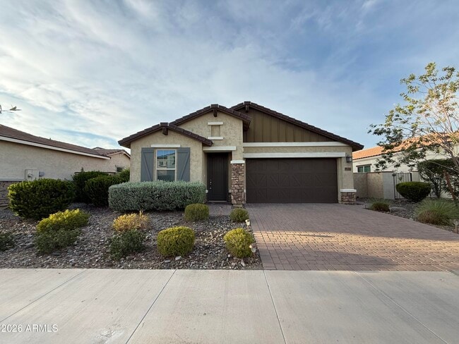 Building Photo - 9458 Thatcher Ave