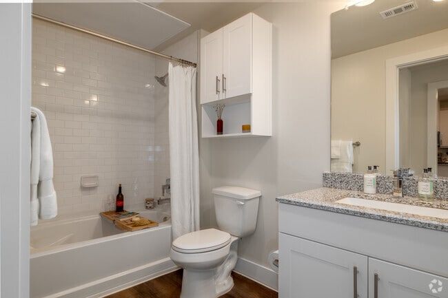 B1 2BR, 2BA - 938SF - Second Bathroom