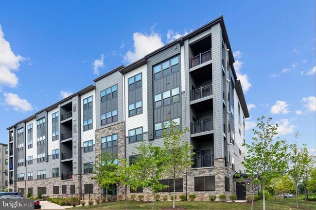 Photo - 12850 Mosaic Pk Wy Apartment Unit 2-E