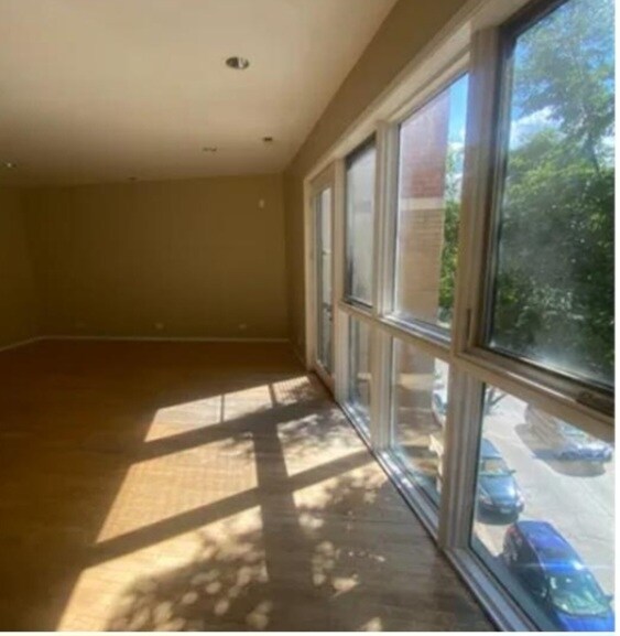 Photo - 2440 W Madison St Unidad 3