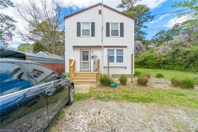 Building Photo - Cute upstairs unit in Duplex Rental