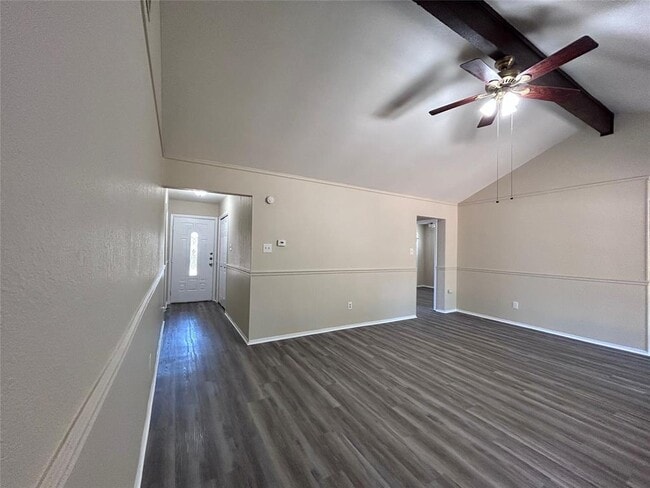 Photo - 906 Spring Tree St