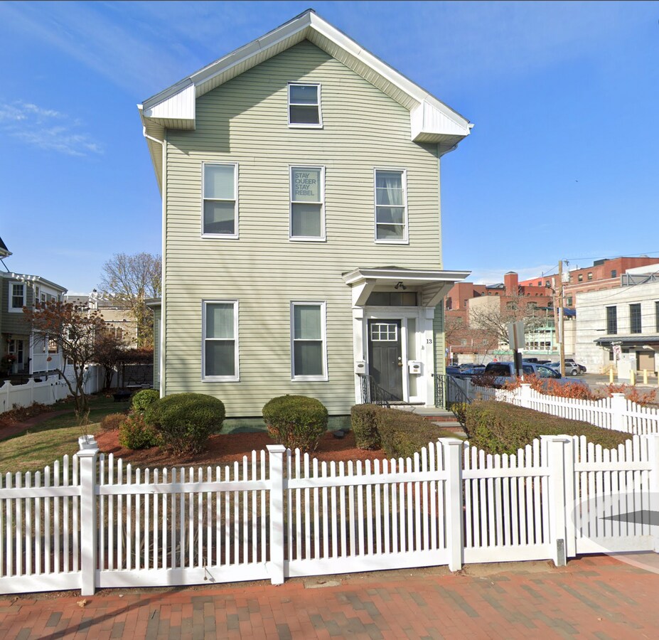 Photo - 13 Pleasant St