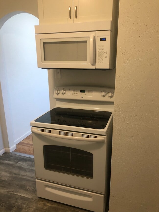 Photo - 1126 s 800 w