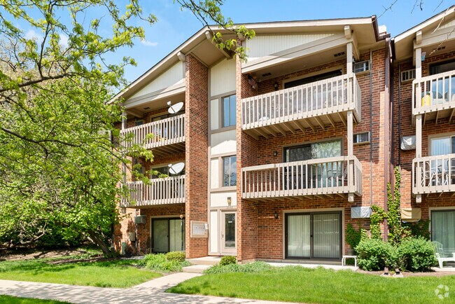 Building Photo - 2392 Abbeywood Dr Unit C Rental