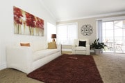 2BR, 2BA - 912 SF