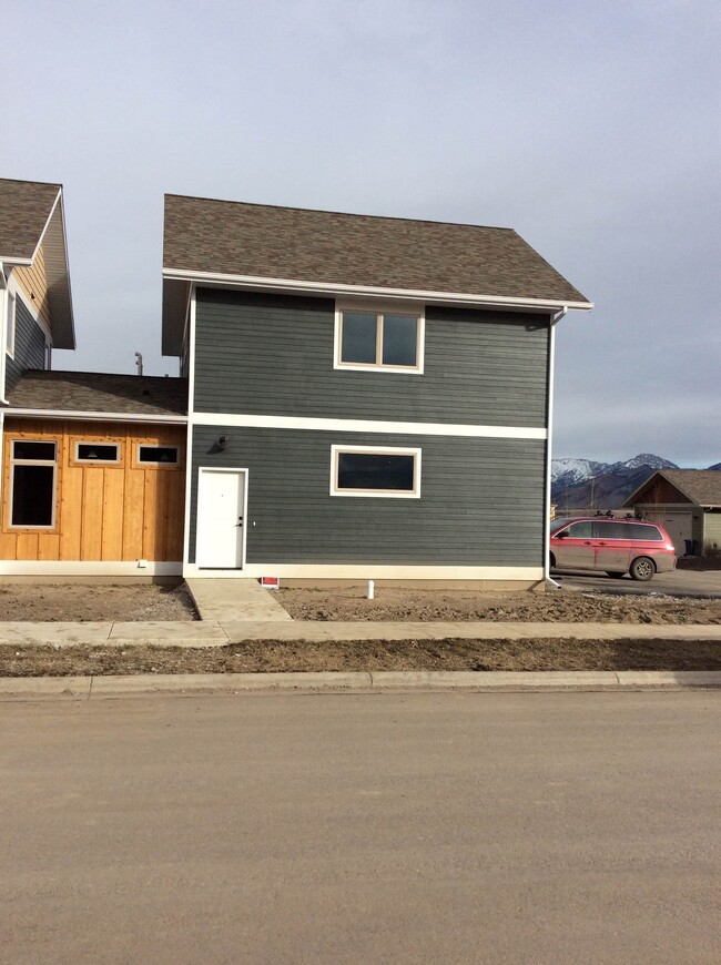Photo - 3308 Sora Way House