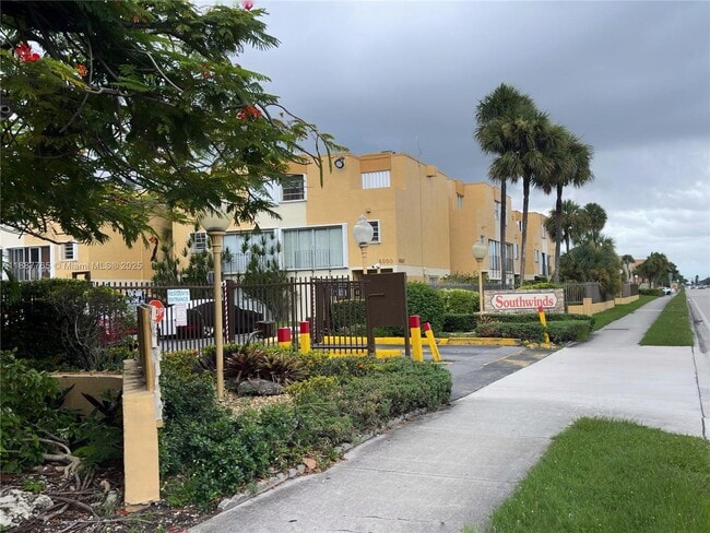 Photo - 9301 SW 4th St Unidad 224C