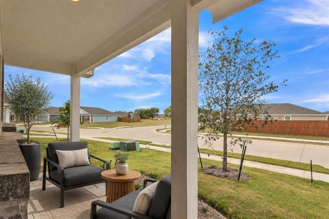 7904 Thornton Dr
