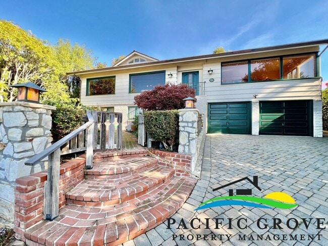 Building Photo - Charming and Accommodating Carmel-by-the-Sea Home coming soon!