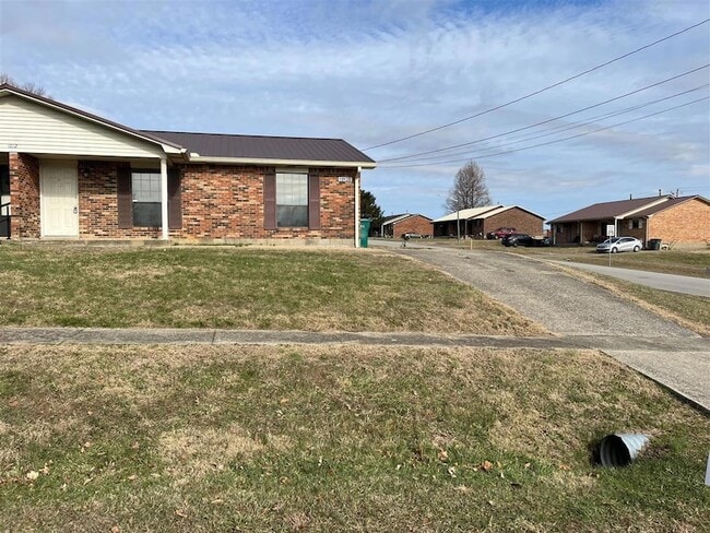 Photo - 1012 Windview Pl