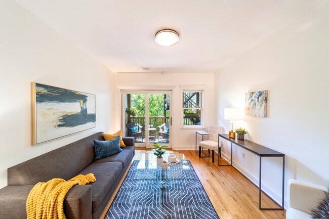 Photo - 139 Morris St Unit 4