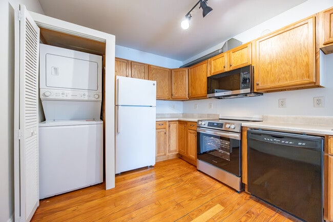 Photo - 50 Hancock St Unidad #2