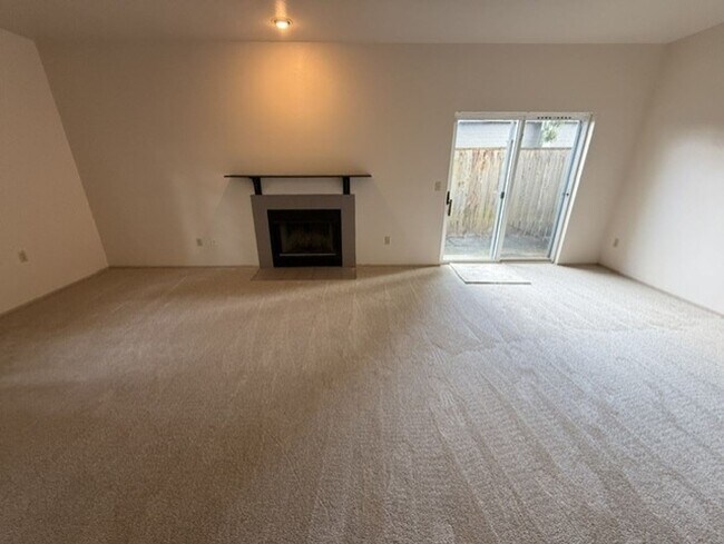 Photo - 9916 NE 134th Ct