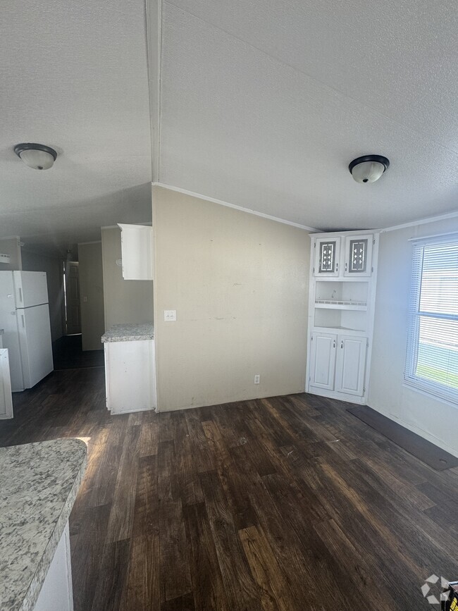 Building Photo - 305 S Amy Ln Rental