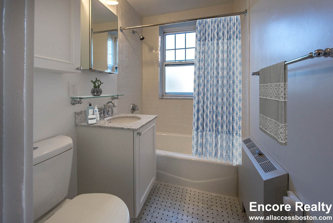 Photo - 22 Chauncy St Unit 4