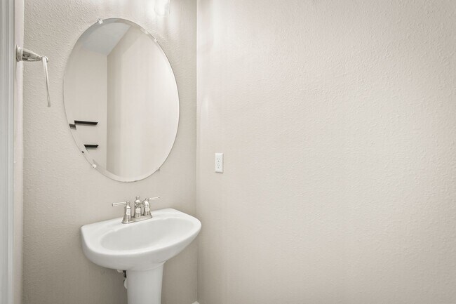 Photo - Resort-Style Living Awaits! 3BR Home with ...