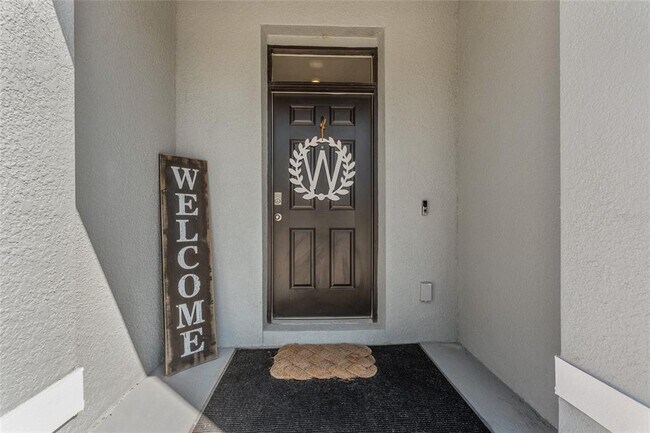 Photo - 33105 Major Oak Dr