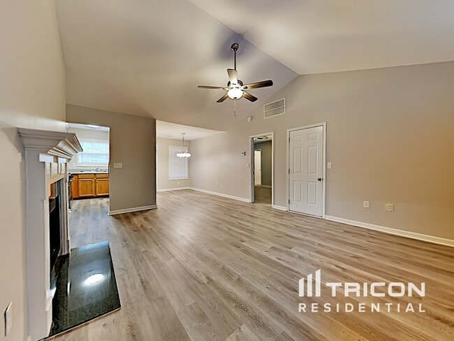 Photo - 215 Millwheel Dr