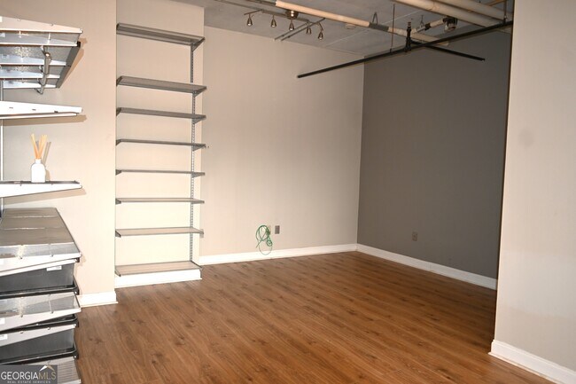 120 Ralph McGill Blvd NE Unit 809