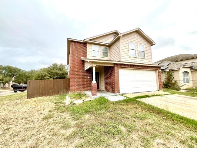 Photo - **APPLICATION RECEIVED** **MOVE IN SPECIAL** Spacious 2-Story 4 Bedroom / 2.5 Bath Home In Conver...