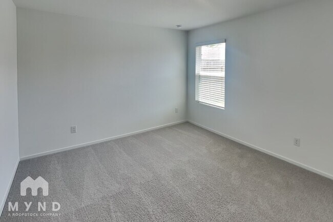 Photo - 914 Lago Laceno Ln