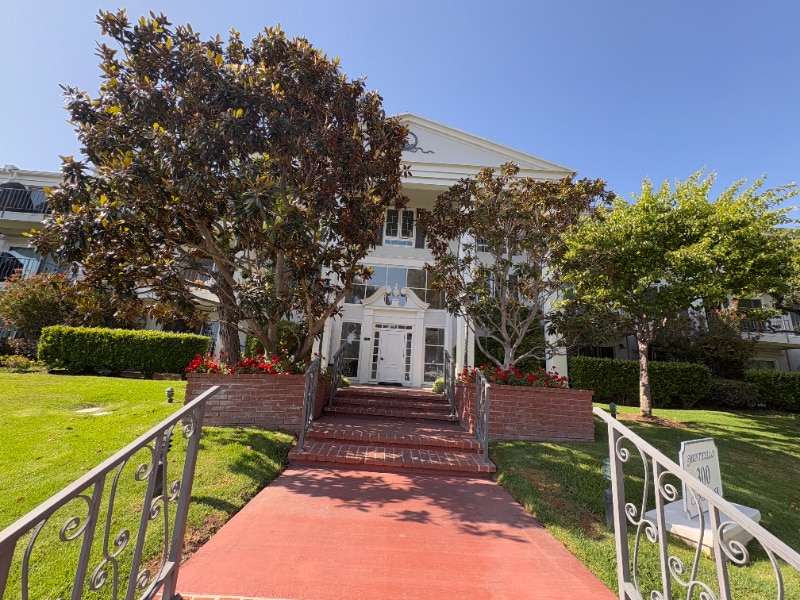 Photo - 300 Cagney Ln