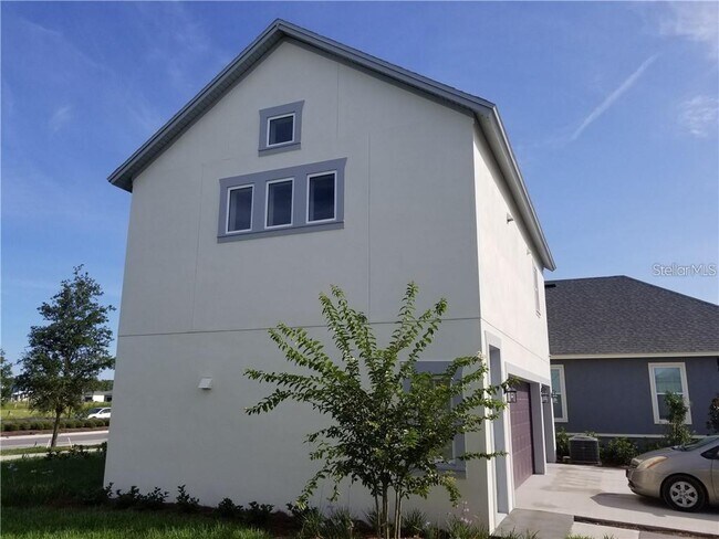 Building Photo - 13201 Granger Ave