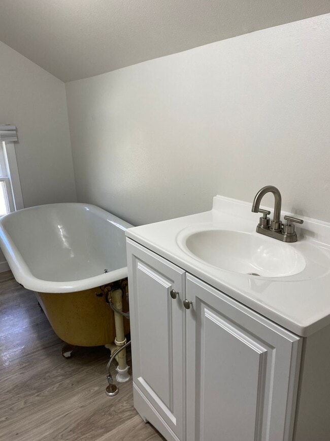 Photo - Clermont Unit 1/2