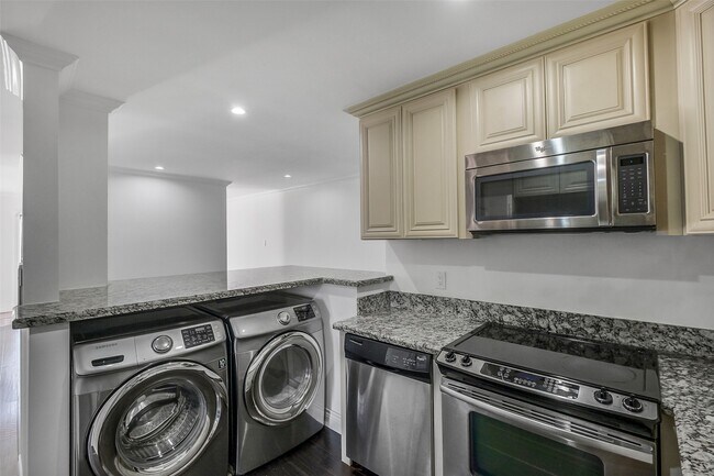 Photo - 2333 Bering Dr Unit 334