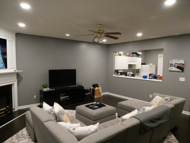 Photo - 4645 Valais Ct