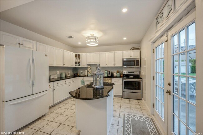 Photo - 2420 Plum Island Ln