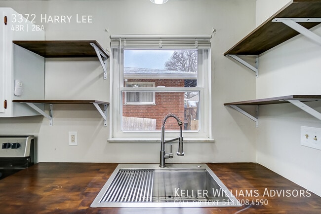 Photo - 3372 Harry Lee Ln