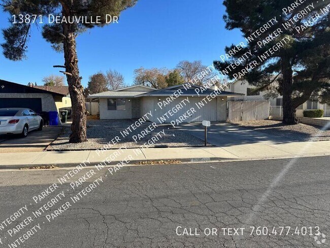 Building Photo - 13871 Deauville Dr Rental