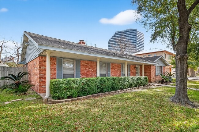 Photo - 2319 Blue Willow Dr