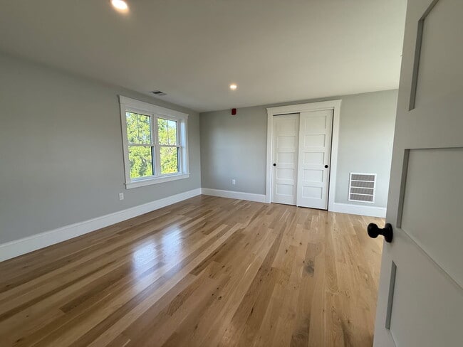 Photo - 93 Grant St Unit 95B