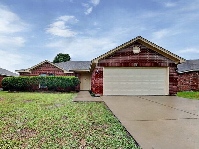 533 Asbury Dr - 533 Asbury Dr House